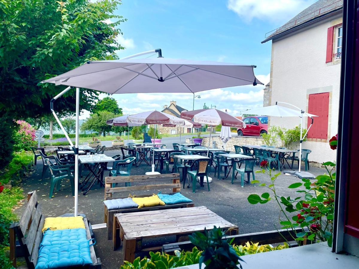 Auberge Le Beaulieu -Cantal 外观 照片